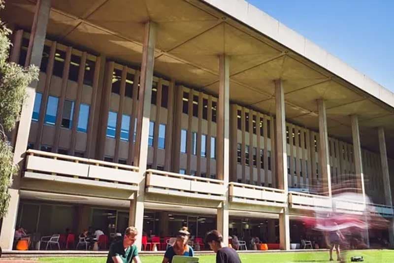 Exploring the Benefits of Academic Jobs Online: Why Virtual Hiring is on the Rise