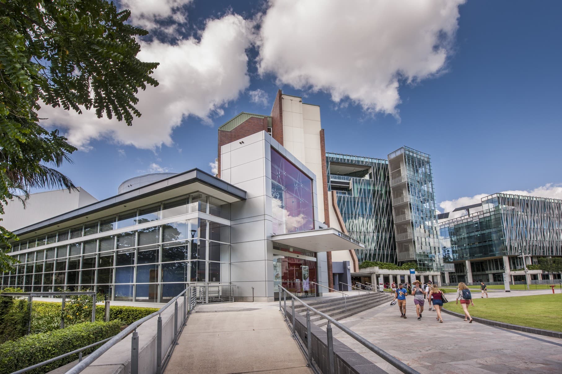 Empower the Next Generation of Biomedical Scientists at QUT